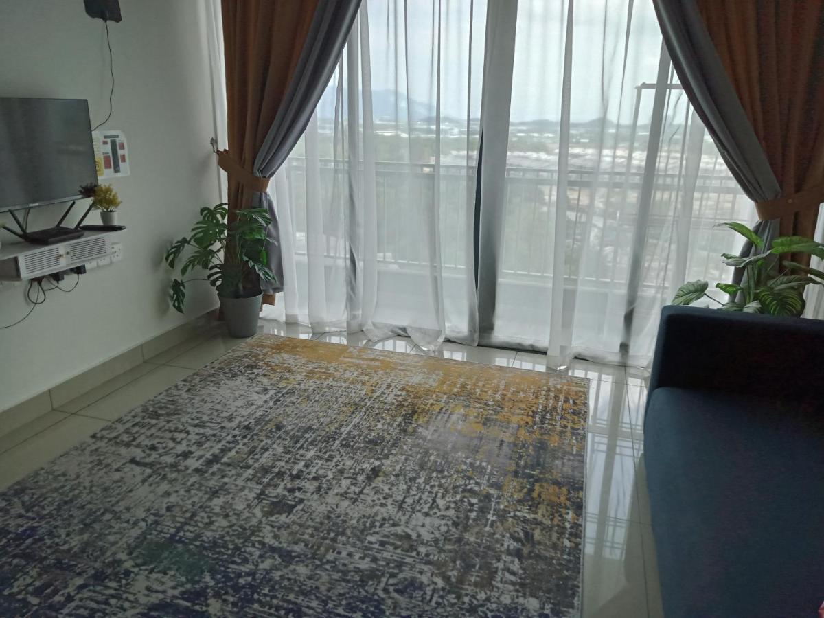 Fz Almyra Homestay Каджанг Екстериор снимка